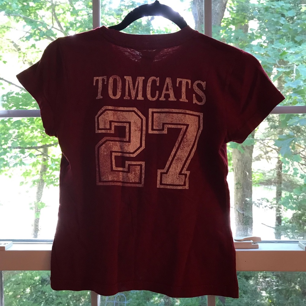 abercrombie & fitch tomcats baby tee